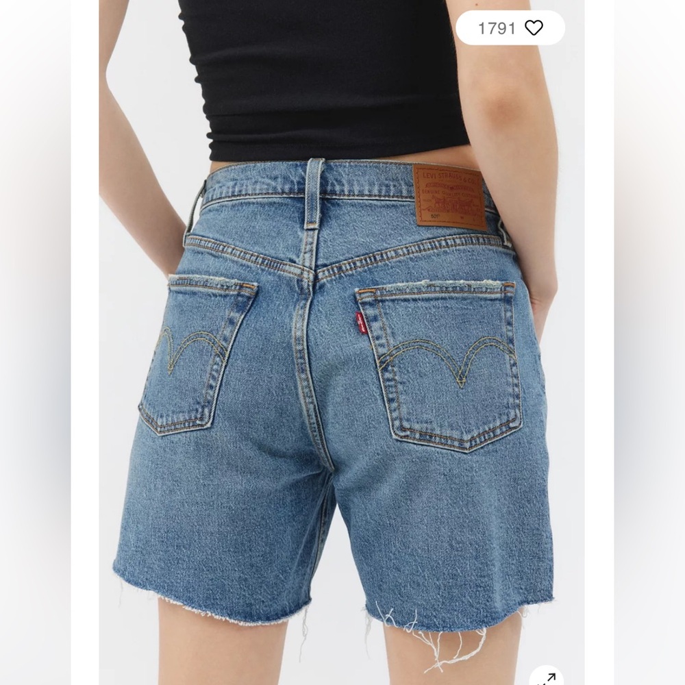 NWT Levi 501 jean shorts